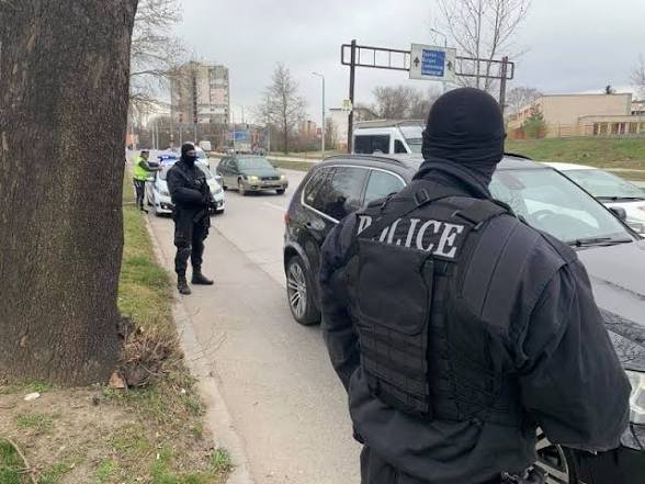 Близо 2 кг хероин са иззети при акция в Санданско