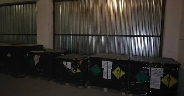 Откриха близо 39 тона райски газ в три склада в София