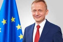 еврокомисарят бюджета пьотър серафин идва българия октомври