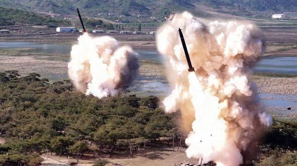 Северна Корея изстреля около 10 балистични ракети към морето край източното си крайбрежие