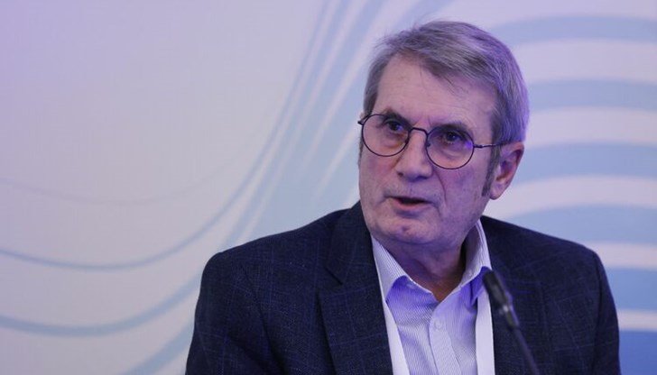 подкрепа иска оставката министър хинков