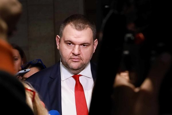 пеевски мен възраждане българска партия конституционните промени всичко наред