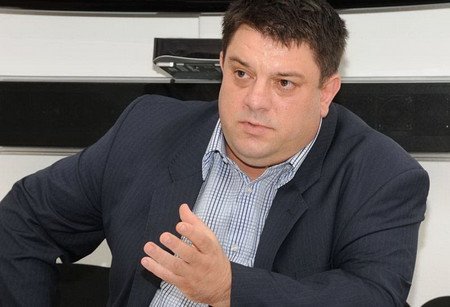 атанас зафиров възраждане една контролирана псевдо опозиция