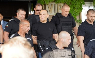 &ldquo;Българско лято&rdquo;: Твърдението, че някой се прибира по собствена воля, за да се укрие, е повече от нелепо