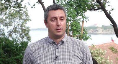 Кметът на Царево съзря &ldquo;антибългарска&rdquo; пропаганда в мръсното море
