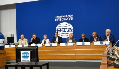 Учени, общественици, политици, журналисти и актьори с инициатива за запазване на 3 март като национален празник на Република България