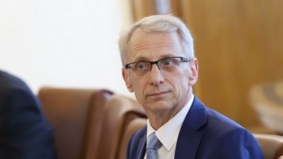 Слави Трифонов: Оставка!