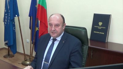 Ректор с доказани финансови нарушения обяви 281 000 лв. годишна заплата