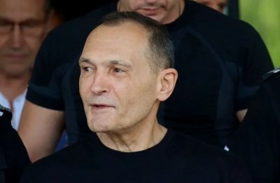 Васил Божков: Честит празник! У дома съм