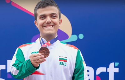 Българин спечели бронзов медал в Световното първенство по плуване за хора с нисък ръст