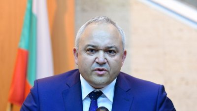 Демерджиев: &ldquo;Сглобката&rdquo; нарочно отхвърли докладите на ДАНС и ДАР, защото иска да овладее и тези служби