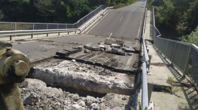 100-тонен кран разрушава моста на пътя Царево &ndash; Ахтопол