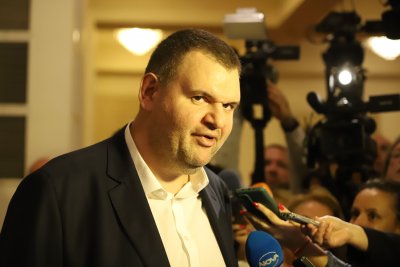 Делян Пеевски: Изразявам пълна подкрепа за шефа на &ldquo;Пирогов&rdquo; в скандала му със съветника на Тагарев