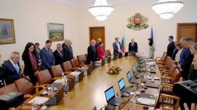 Кабинетът обяви 8 септември за Ден на национален траур за жертвите при наводненията в Царево