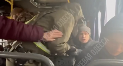 Ужас! Украинската армия започна да събира насилствено мъже за фронта (ВИДЕО)