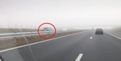 ВНИМАНИЕ! САМОУБИЕЦ НА ПЪТЯ! Бяло Peugeot се движи в насрещното по АМ &ldquo;Струма&rdquo; в посока &ldquo;Кулата&rdquo;