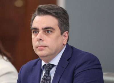 В рамките на три дни Асен Василев получи втора присъда