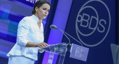 Президентът на Унгария: ЕС и НАТО не трябва да бъдат въвличани във военни действия в Украйна