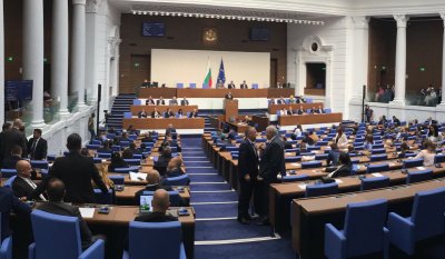 Депутатите приеха на първо четене промени в Кодекса на труда, свързани с работата от разстояние