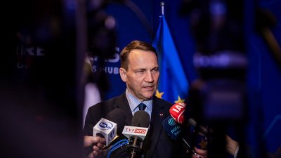 Полша призова САЩ да помогне на Украйна