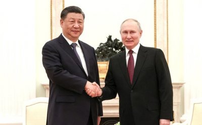 Си Цзинпин към Путин: Трябва да се противопоставим на чуждестранната &bdquo;намеса&ldquo;