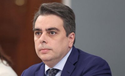Асен Василев пред &bdquo;Die Welt&ldquo;: Въвеждането на еврото ще спести много средства на България