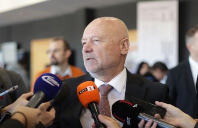 Тагарев: Трябва да се притесняваме от враждебно влияние в нашата страна