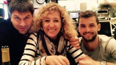 Григор Димитров подари нова къща на родителите си