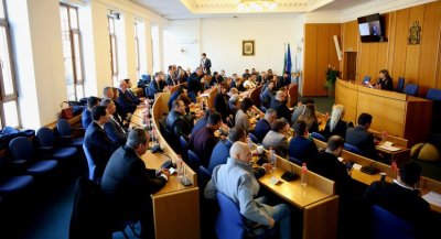 8-МИ ОПИТ: СОС избира председател