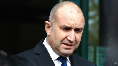 Радев на форума на "The Economist": Членството в Шенген, еврозоната и ОИСР е, за да живеят българите сигурно