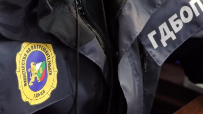 Задържаният за шпионаж полицай от ГДБОП е работил съвместно със служител на ДАНС