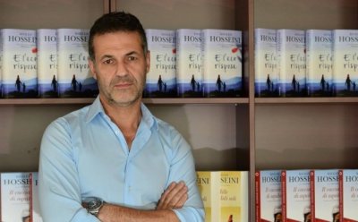 Халед Хосейни: Когато мамиш, крадеш правото на почтеност