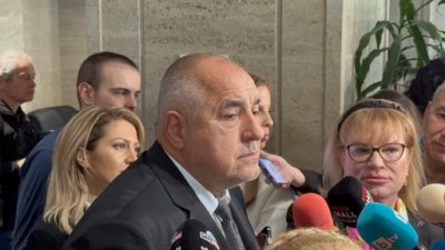 Борисов: Тагарев е неработещ министър