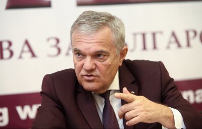 Румен Петков: Това правителство е труп!