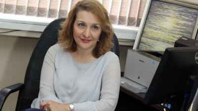 Проф. Христова: Исканата оставка на Тагарев е "мижи да те лажим"