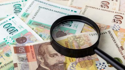 2.86 eвpo зa чac paбoтa y нac: Kaĸви ca минимaлнитe зaплaти в cъceдните дъpжaви?