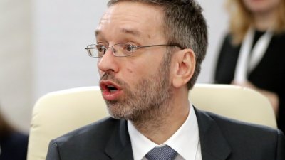Австрийски партиен лидер посочи кой реално печели от санкциите на ЕС срещу Русия