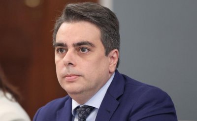 Асен Василев: С г-жа Мария Габриел имаме насрочени разговори за петък, събота и неделя