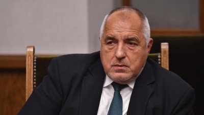 Бойко Борисов, Кирил Петков и Христо Иванов блокираха отпускането на военна помощ за Украйна