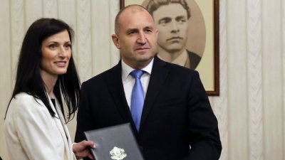 Президентът Радев връчва в 12:00 ч. първия мандат на ГЕРБ-СДС