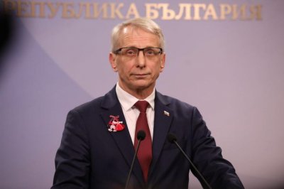 Николай Денков подаде оставка