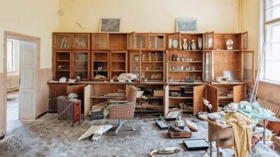 ТЪЖНА СТАТИСТИКА: Над 1400 училища са закрити за 30 години в България