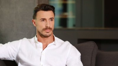 Стана ясно колко пари е взел Виктор Стоянов за да участва в "Ергенът"