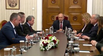 Тошко Йорданов пред президента Радев: Сглобкаджийските преговори няма как да ги следим, защото не са открити и честни. Това е пазарлък за постове, пари и регулатори