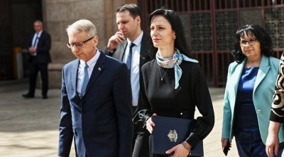 ГОЛЕМИЯТ ВЪПРОС: Продължават ли преговорите за съставяне на правителство