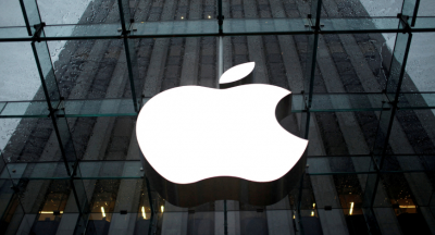 САЩ съди Apple за смазване на конкуренцията