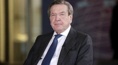 Герхард Шрьодер: Приятелството ми с Путин може да помогне за постигане на мир в Украйна