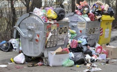 Частна фирма и Община Варна се сетиха, че града е затрупан с боклуци