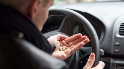 Спипаха шофьор с положителна проба за три вида наркотици
