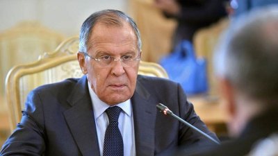 Сергей Лавров: Макрон се опитва да угоди на САЩ